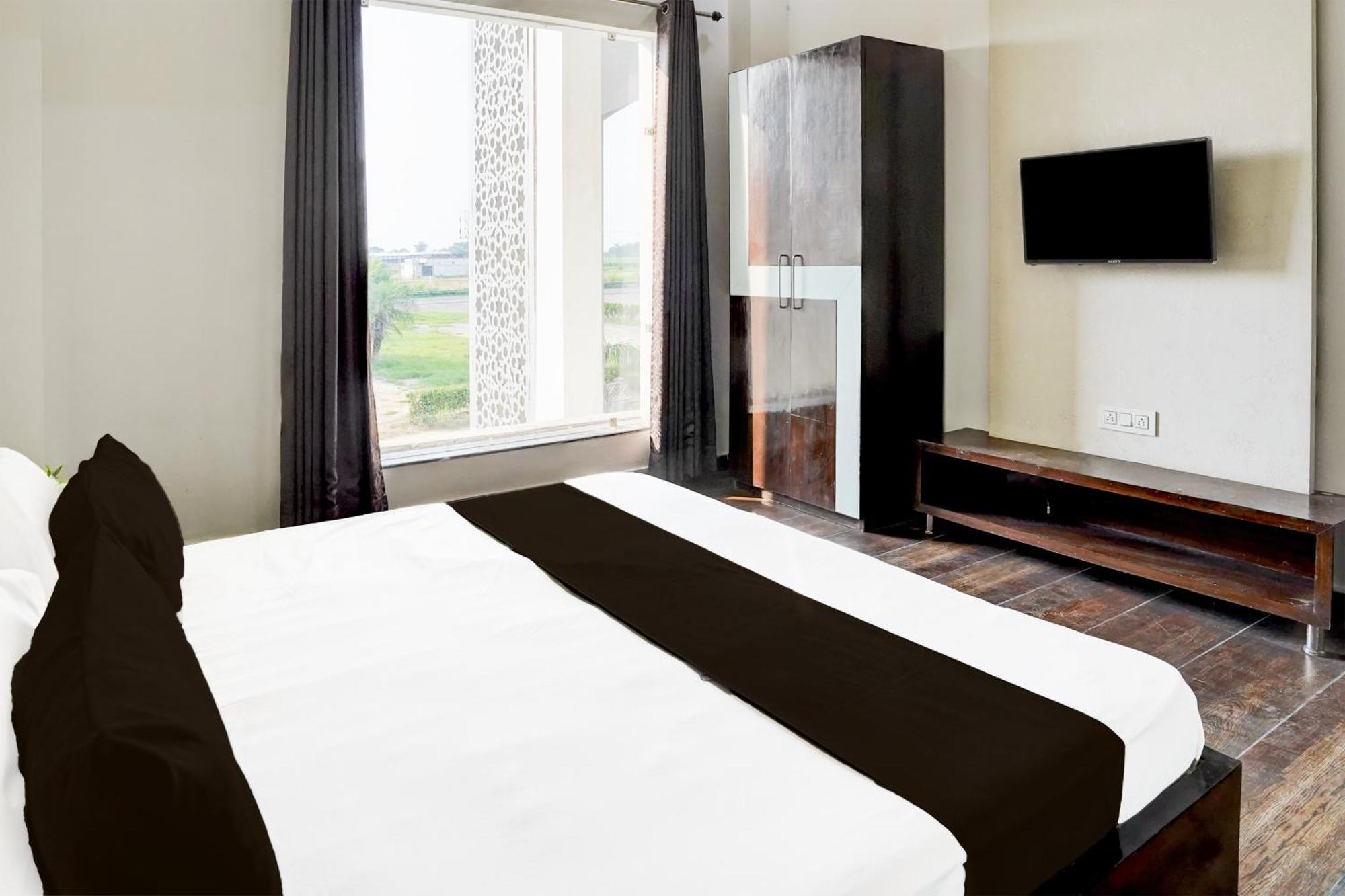 Collection O The God'S Palace Resort Meerut Bagian luar foto